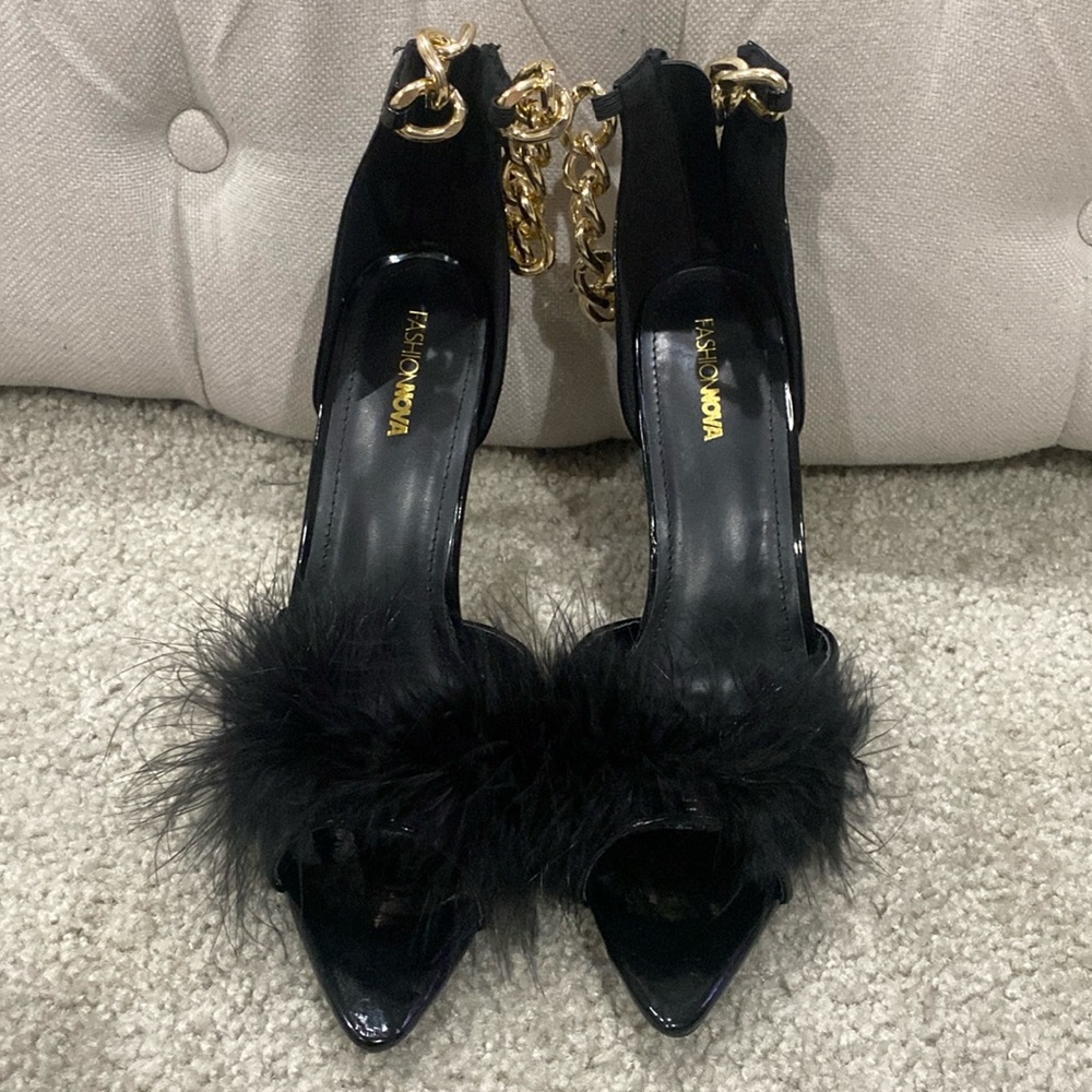 Fashion Nova Black Amalia Chain Heels sz 11